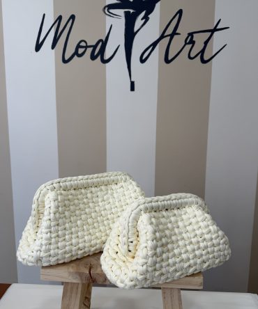 Clutch panna realizzata a mano